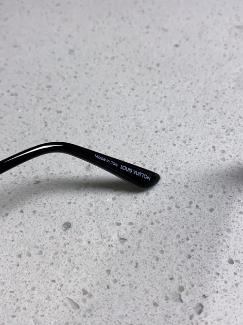 ルイヴィトンサングラス着用イメージ